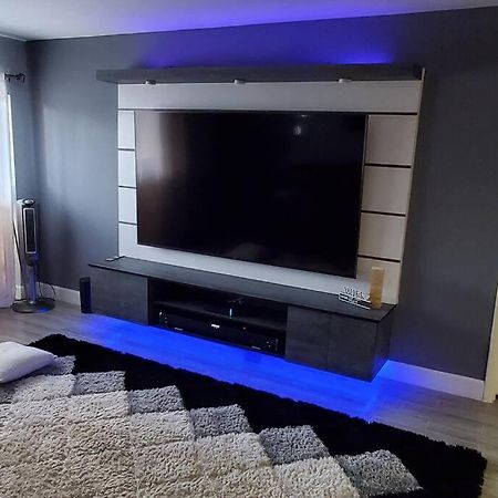 Fully Furnished, Beautiful, Spacious Two Bedroom Condo Lauderhill Eksteriør billede