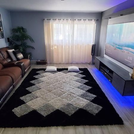 Fully Furnished, Beautiful, Spacious Two Bedroom Condo Lauderhill Eksteriør billede