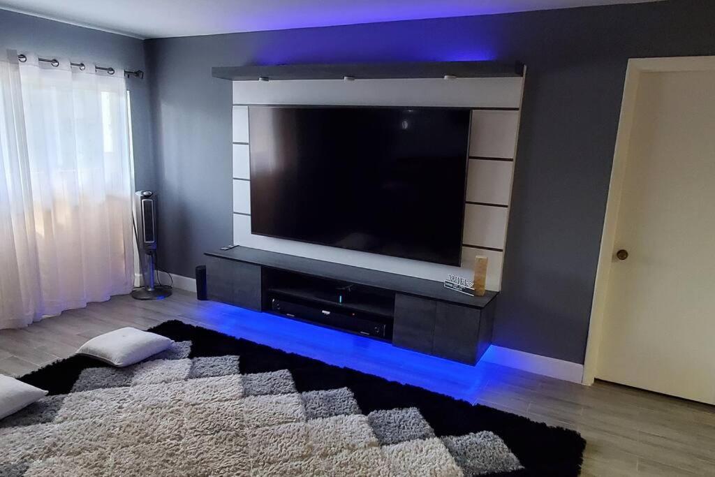 Fully Furnished, Beautiful, Spacious Two Bedroom Condo Lauderhill Eksteriør billede