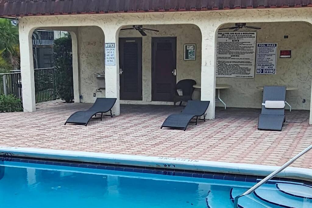 Fully Furnished, Beautiful, Spacious Two Bedroom Condo Lauderhill Eksteriør billede
