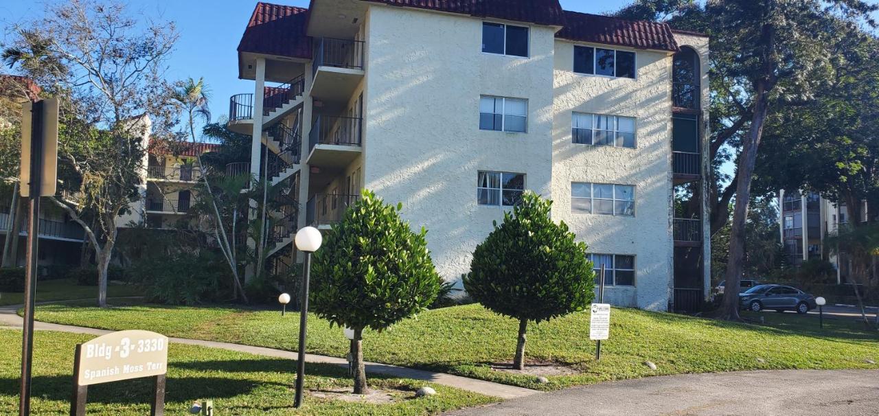 Fully Furnished, Beautiful, Spacious Two Bedroom Condo Lauderhill Eksteriør billede